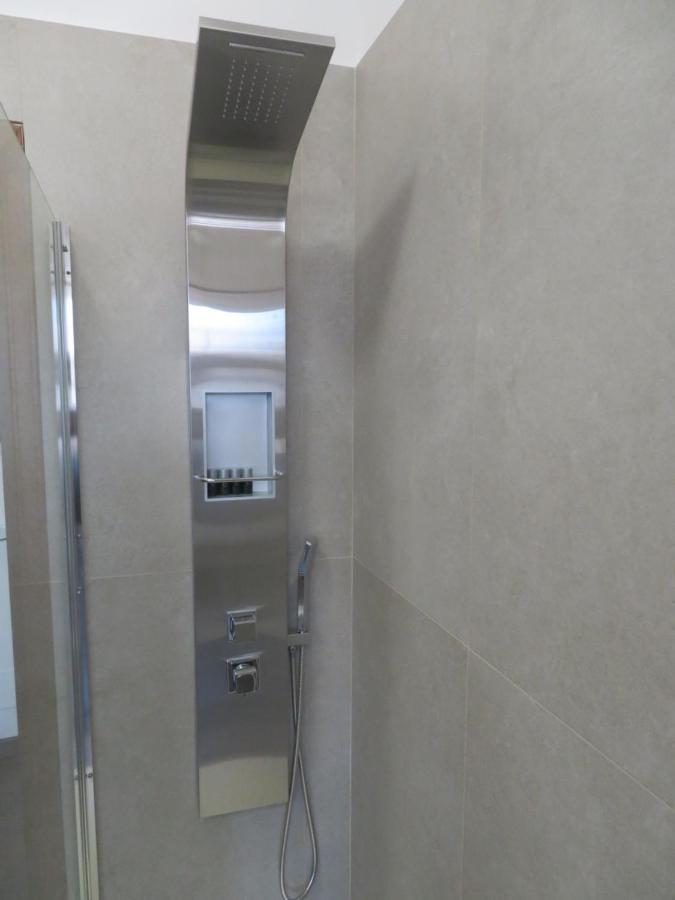 City39 "Residenze Del Cuore" Верона Экстерьер фото