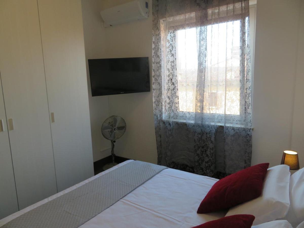 City39 "Residenze Del Cuore" Верона Экстерьер фото